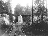 JÄRNVÄGSVIADUKT, HÄLLEKIS, ÖSTERPLANA.