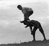 HOPPA BOCK


Tillv.tid: 1897
Övriga nr: