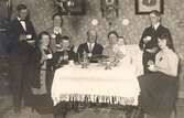 Familj vid kaffebord, 1922