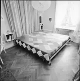 LAPPTÄCKEN, LJUSSTAKAR MM.