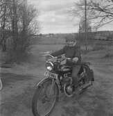 Motorcykel. 
Troligen 50-60 talet
