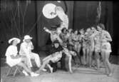 Revy i Folkets Park under Barnens dag 1938, Västerås.