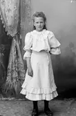 Agnes Andersson; Ingår i porträttsamlingen från Knut Wallins ateljé.