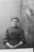 Anna Hägglund; Ingår i porträttsamlingen från Knut Wallins ateljé.