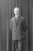 O Jansson; Ingår i porträttsamlingen från Knut Wallins ateljé.