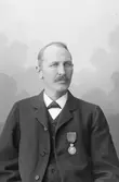 Herr Nyholm; Ingår i porträttsamlingen från Knut Wallins ateljé.