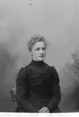 Elise Sundström; Ingår i porträttsamlingen från Knut Wallins ateljé.