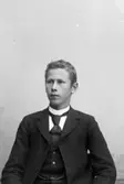 Johannes Johansson; Ingår i porträttsamlingen från Knut Wallins ateljé.