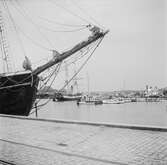 På besök i hamnen i Assens. Danmark 1935.