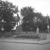En staty över den danske sjöhjälten Peter Willemoes. Assens, Danmark 1935.
