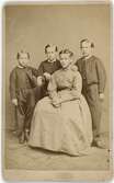 Kabinettsfotografi - Fridolf, Martin, Albert och Svea, Uppsala 1869