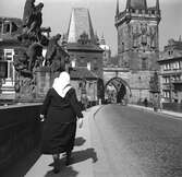 Malá Strana-tornet. Karlsbron i Prag. Tjeckoslovakien-Ungern-Österrike 1935.