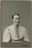 Kabinettsfotografi - kvinna med glasögon, Uppsala 1908