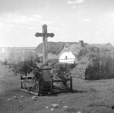Ett krucifix i Ungern. Tjeckoslovakien-Ungern-Österrike 1935.