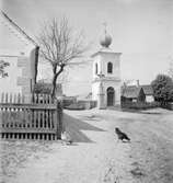 En kyrka i Ungern. Tjeckoslovakien-Ungern-Österrike 1935.