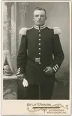 Kabinettsfotografi - man i uniform, Stockholm