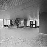 NJURUNDA KOMMUNALHUS
EXT. OCH INT.