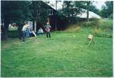 Västgöta lekar på Forsviks bruk. Medeltida tävlingar 25 augusti 2001.