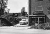 Järnvägsgatan. Fastigheter i ordningsföljd från centrum mot Gudmundrå kyrka. 