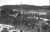Protestmöte i Kramfors Folkets Park år 1928 mot genomförande av lagen om arbetsdomstol. Ombudsman Strand från Pappers var talare vid mötet, som anordnats av Pappers samorganisation.