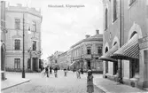 Köpmangatan Härnösand. Vykort.