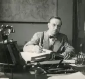 Personalen i arbete. Kamrer Eric Andersson.
Borås Mekaniska Verkstad.