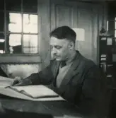 Personalen i arbete. Assistent Gunnar Svedberg.
Borås Mekaniska Verkstad.