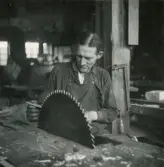 Personalen i arbete. Karl Johansson.
Borås Mekaniska Verkstad.