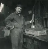 Personalen i arbete. Johan Mårdberg.
Borås Mekaniska Verkstad.