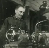 Personalen i arbete. Olof Malmberg.
Borås Mekaniska Verkstad.