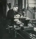 Personalen i arbete. Fritz Håkansson.
Borås Mekaniska Verkstad.