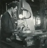 Personalen i arbete. Hubert Aagsen.
Borås Mekaniska Verkstad.