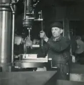 Personalen i arbete. Helge Nilsson.
Borås Mekaniska Verkstad.