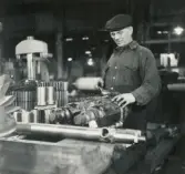 Personalen i arbete. Frithiof Lundqvist.
Borås Mekaniska Verkstad.