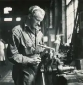 Personalen i arbete. Frithiof Ekdahl.
Borås Mekaniska Verkstad.