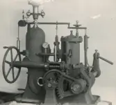 Regulator äldre typ.
Tillverkad av Borås Mekaniska Verkstad.