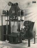 Hydrauliska maskiner. 75 tons press.
Tillverkad av Borås Mekaniska Verkstad.