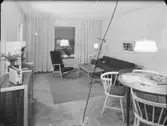 FÄRG- OCH SVARTVITFOTOGR. AV MÖBL. LÄG. KALMAR - HÄLSINGBORG