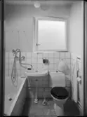 FÄRG- OCH SVARTVITFOTOGR. AV MÖBL. LÄG. KALMAR - HÄLSINGBORG