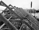 Nya pastorsexpeditionen under byggnadstiden, Brunnshusallén. Invigdes oktober 1963.