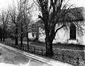 Alingsås stadskyrka utmed Drottninggatan i Alingsås.