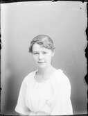 Adele Eriksson från Hargshamn, Uppland, 1919