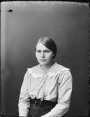 Jenny Jansson från Åstorp, Ekeby socken, Uppland, 1918