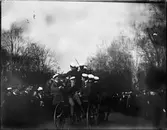 Studenter åker hästskjuts, Uppsala