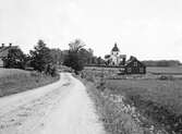 Vy mot Ervalla kyrka, 1908