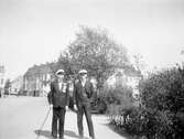 Studenter vid Karl Johans parken, maj 1931