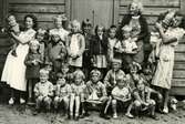 Gruppfoto med fröknar, 1940-tal