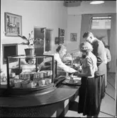 INTERIÖRER FRÅN RINGBARERNA VID NORRA STATIONSGATAN, S:T ERIKSGATAN, BIRGER JARLSGATAN, RIKSBANKEN