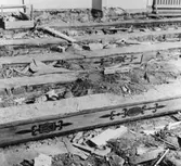 Takbjälkar, med målningar från omkring 1640, upptäcktes under
rivningsarbetet. Dessa låg gömda under hela golvet i rum 3 på 2:a
våningen.