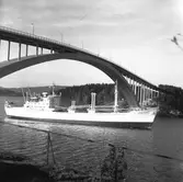 Fartyget Traneland vid Sandöbron
